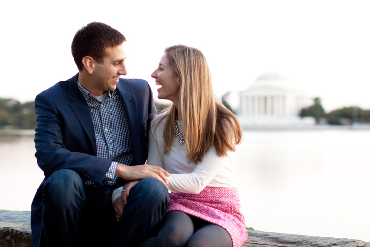 DC Engagement Session Jefferson Monument Washington DC Fall Engagement Session Photos by Liz and Ryan Photos (5)