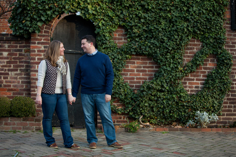 Old Town Alexandria Engagement Session Virginia Christmas Winter Engagement Session Photos by Liz and Ryan (12)