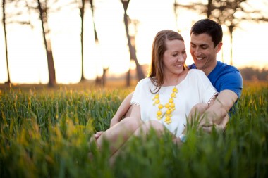 Eastern Shore Beer Tasting Picnic Engagement Session Annapolis Engagement Photos Eastern Shore Wedding Photography (6)