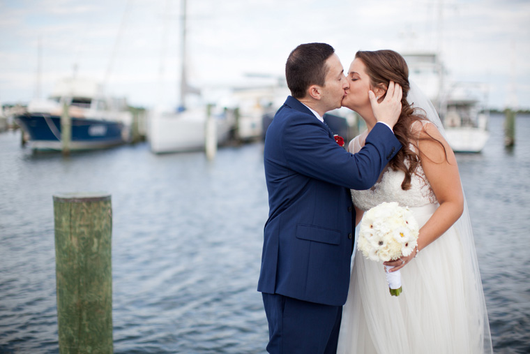 Annapolis Maritime Museum Wedding Photos by Liz and Ryan Annapolis Maryland Eastport Maryland Wedding and Engagement Photography Waterfront Nautical Photos by Liz and Ryan (22)