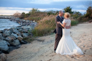 Chesapeake Bay Beach Club Wedding photos by Liz and Ryan Stevensville Maryland Kent Island Chesapeake Bay Wedding and Engagement Photography (12)